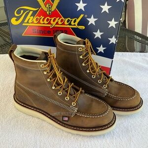 Thorogood Heritage Moc Toe Boots